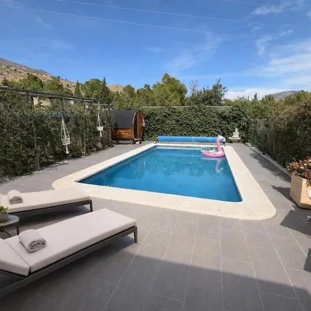 Leviosa Located In Quiet Area With Pool! * Aigues