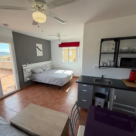 Leviosa Located In Quiet Area With Pool! Aigues